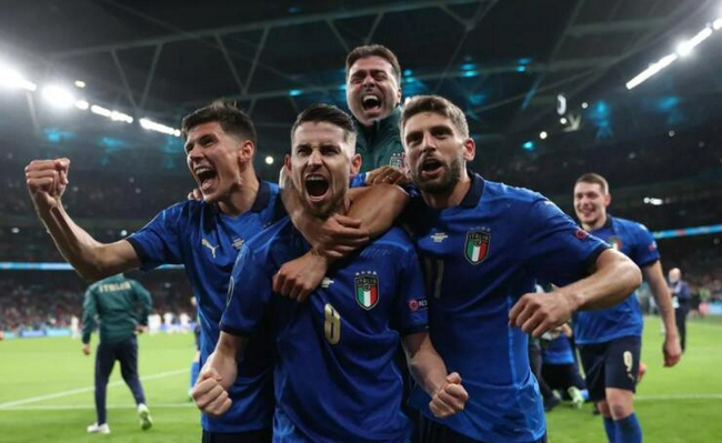ريال مدريد يتفوق على مانشستر سيتي بنتيجة 3-2 في مباراة مثيرة