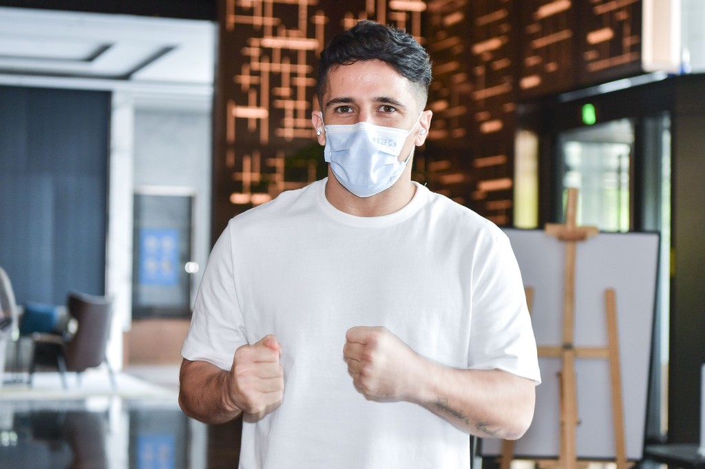 عربيهتويوتاهايلوكسسيارةالبيكأبالمثاليةللمغامراتوالاستخداماليومي