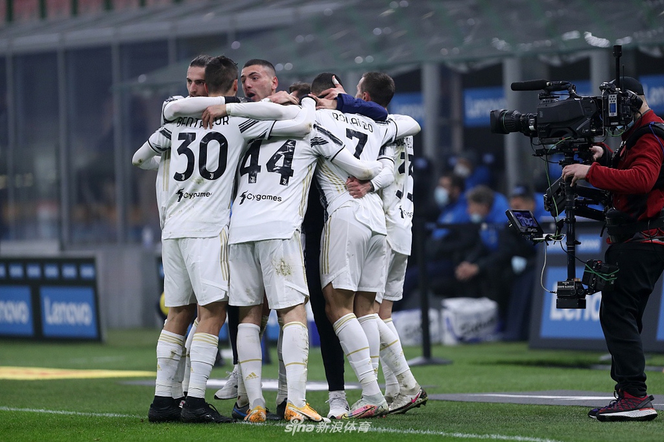 أهدافمباراةاليومريالمدريدوبرشلونة-كلاسيكوالأرضيلهبالمشاعر